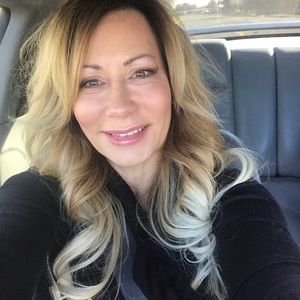 Meet your Posher, Becky